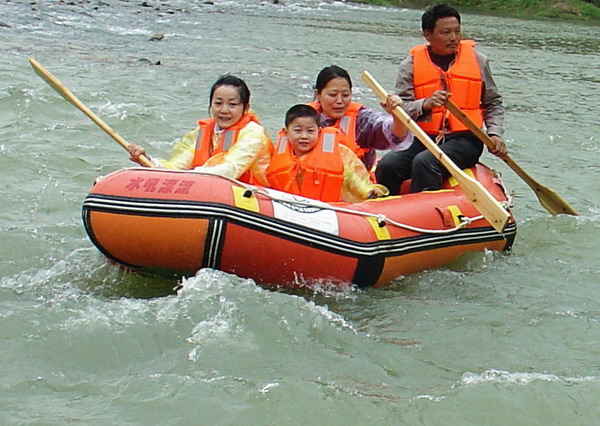 皮划艇漂流(图2)