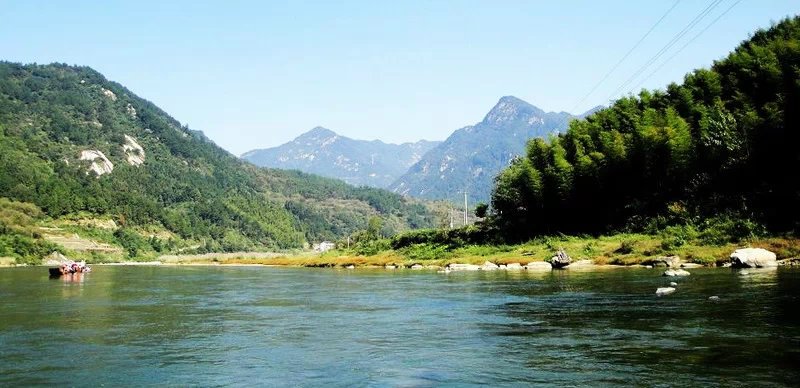 潜山副县长蔡婷婷率队检查国庆假期旅游接待安全准备工作(图3) 潜山副县长蔡婷婷率队检查国庆假期旅游接待安全准备工作(图3)
