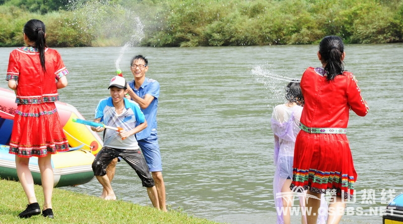 图看漂流泼水节—第二波狂欢热潮席卷白马潭（2015白马潭旅游组图(图16)