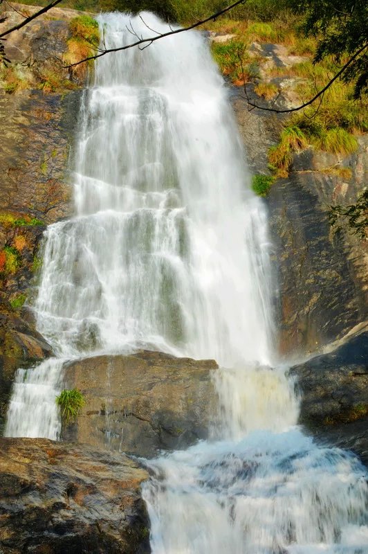 “抒情水彩”钟情天柱山，著名画家朱瑚题写“乡情白马潭”(图7)