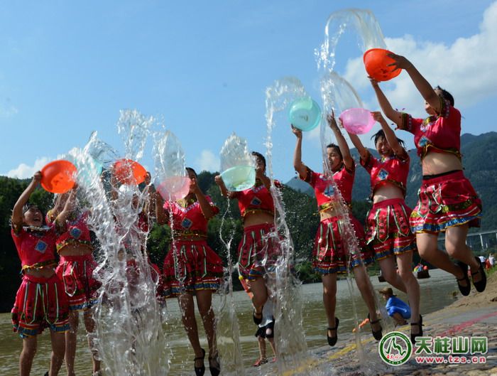 漂流泼水节，诱惑挡不住(图3)